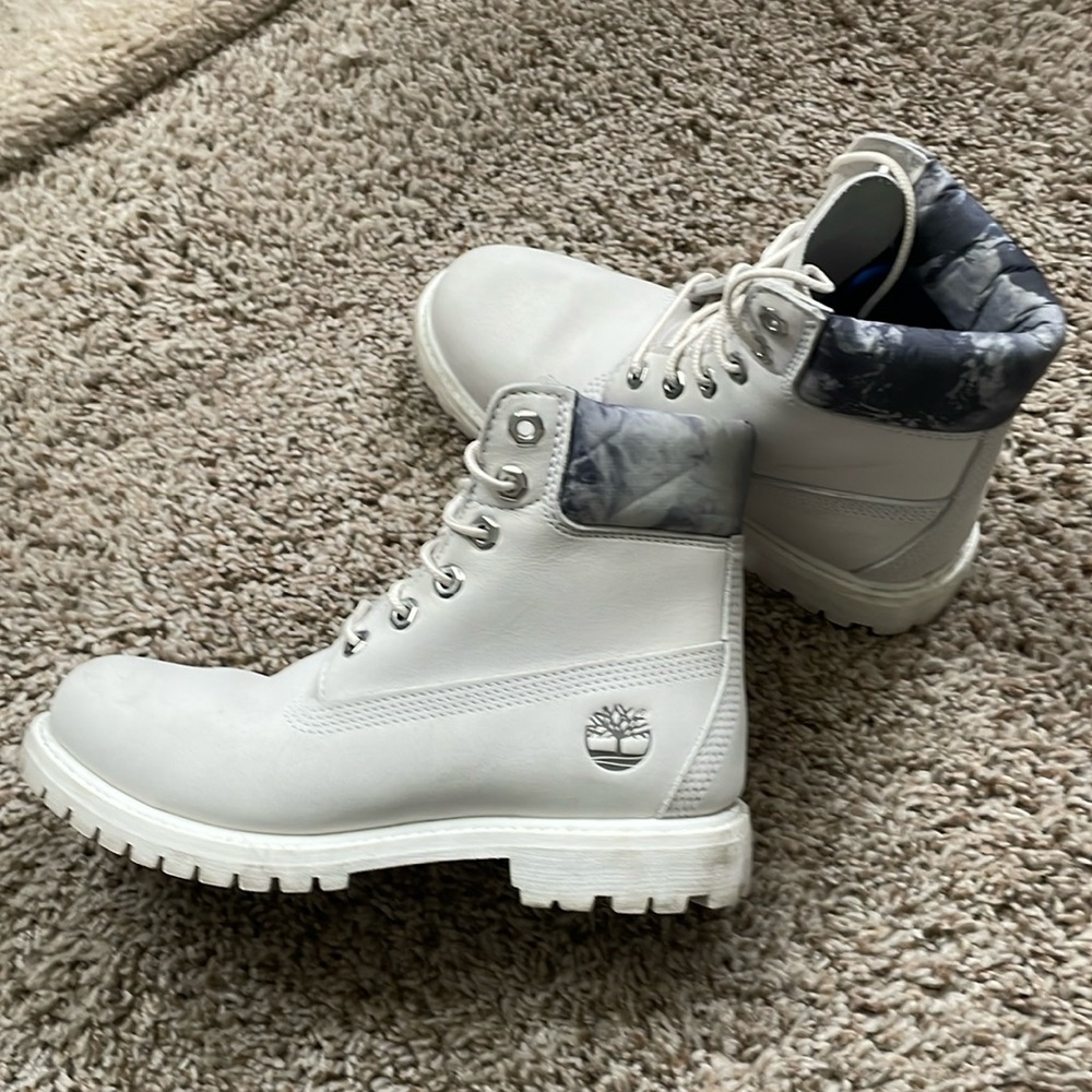 Worn once, too big. Limited edition